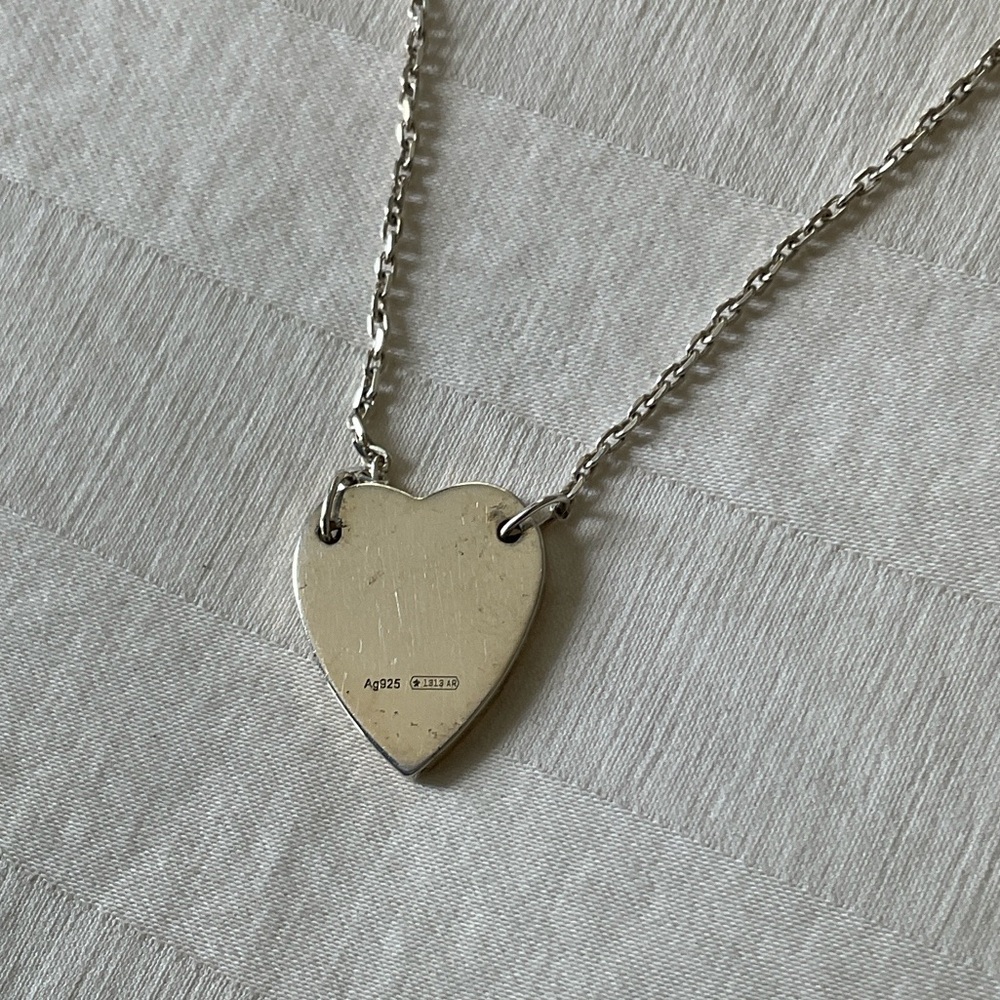Gucci Heart Pendant Necklace - Picture 7 of 7